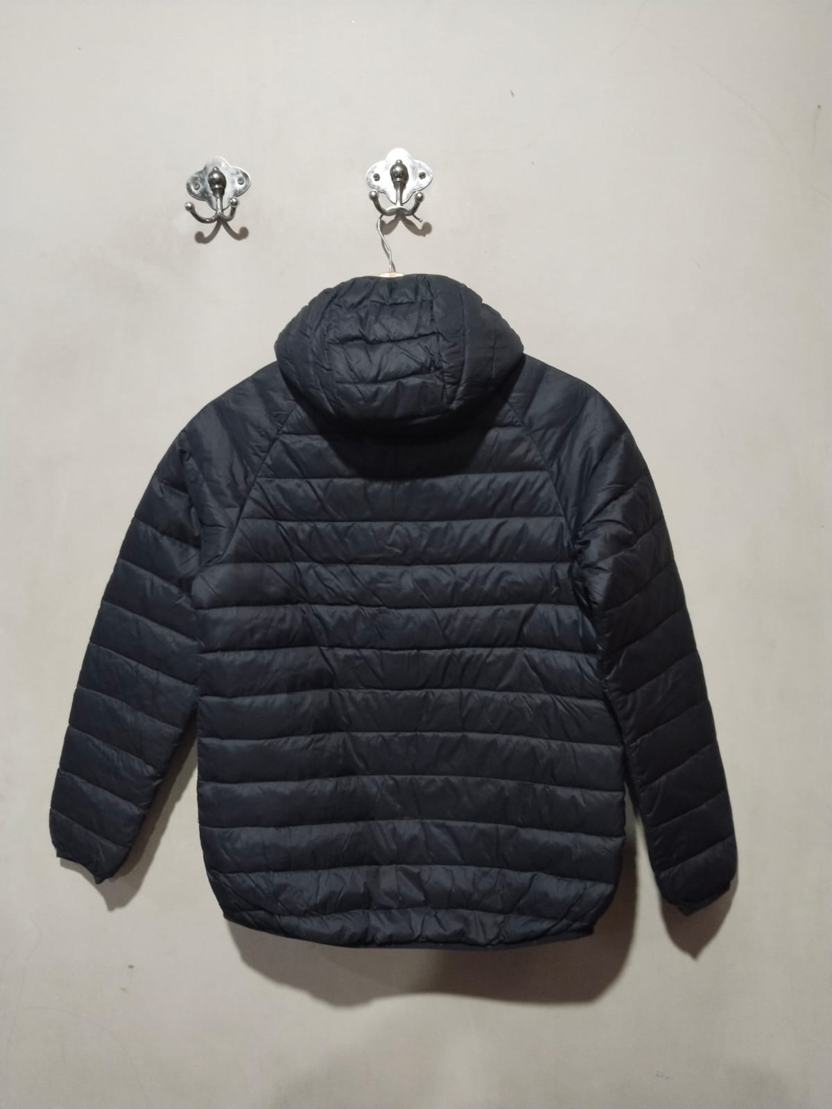 MACPAC|M|BUST 19|Marmot Black Quilted Hooded Puffer Jacket