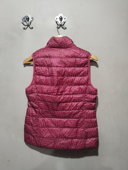 UNIQLO SPRZNY|S|BUST 17| Ultra Light Down Vest in Pink