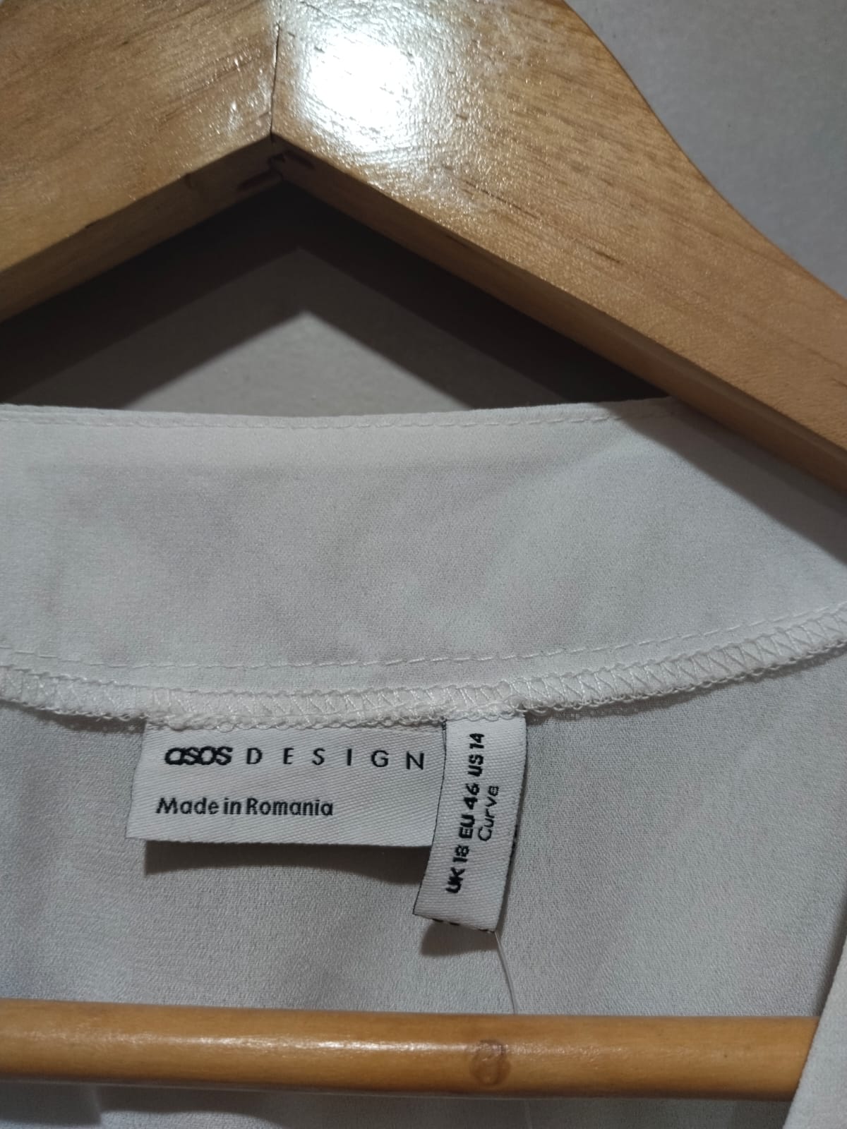 ASOS DESIGN|XL/XXL |BUST 27|Semi-sheer white button-down top