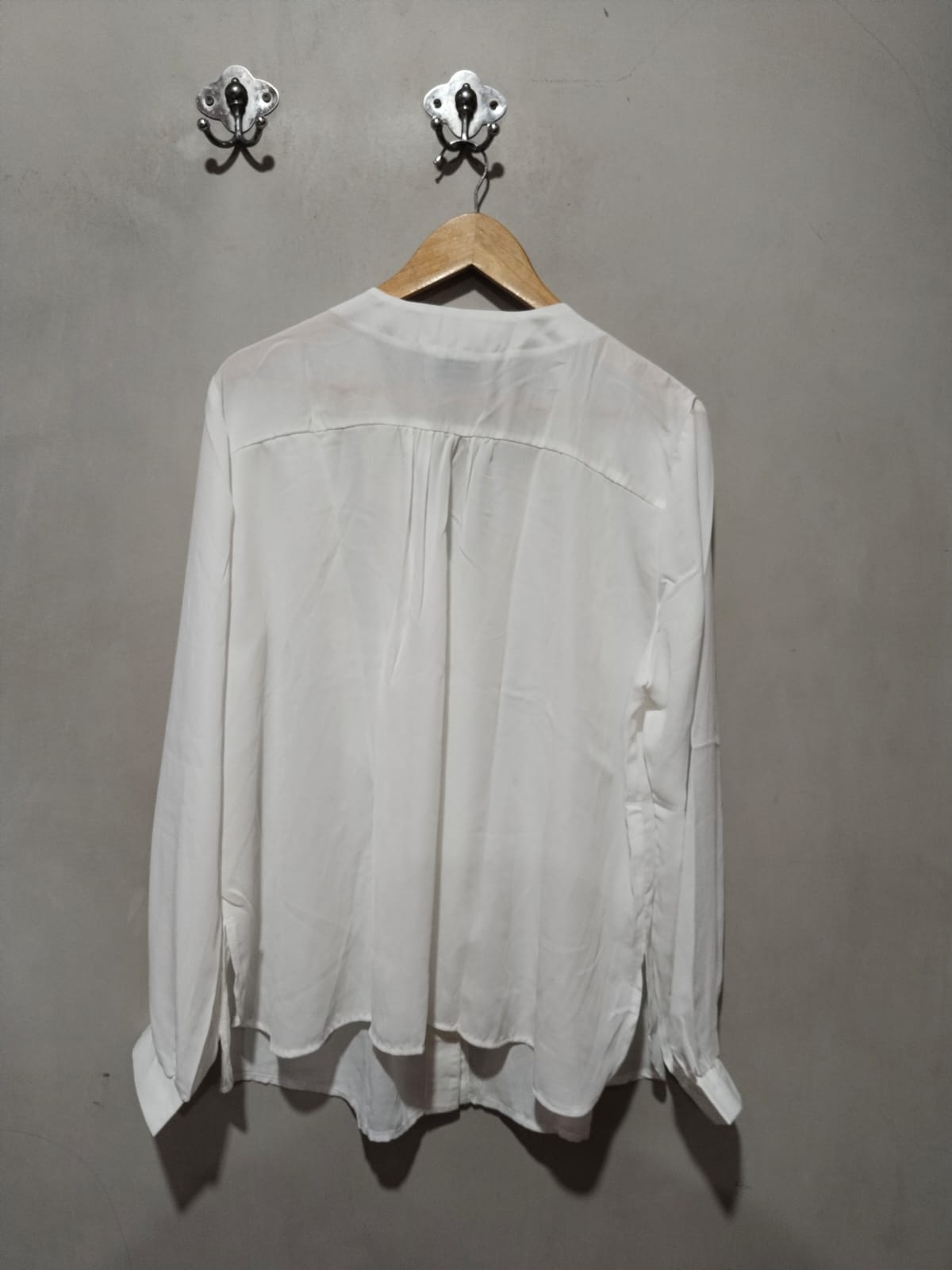 ASOS DESIGN|XL/XXL |BUST 27|Semi-sheer white button-down top