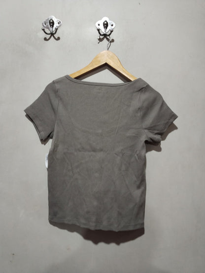 OLD NAVY|M|BUST 17|Grey short sleeve button up crop top