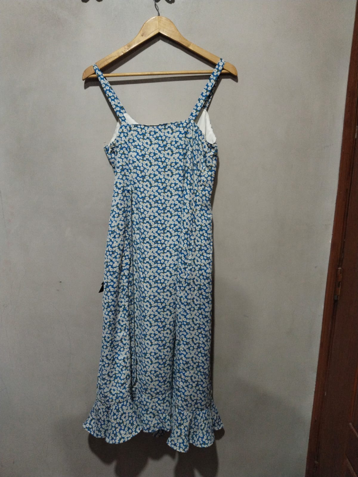 LULUS|S|BUST 15|Darling Daisies Blue Floral Print Midi Dress