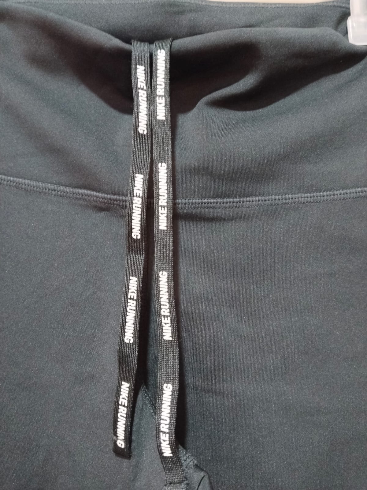 NIKE DRIFIT|S|WAIST 24|Women's Black Drawstring Athletic Capri Leggings