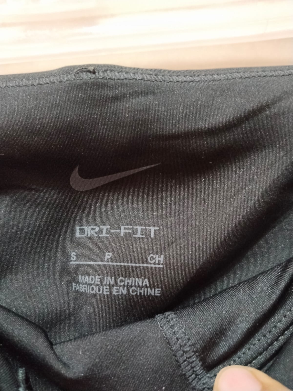 NIKE DRIFIT|S|WAIST 24|Women's Black Drawstring Athletic Capri Leggings