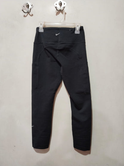 NIKE DRIFIT|S|WAIST 24|Women's Black Drawstring Athletic Capri Leggings