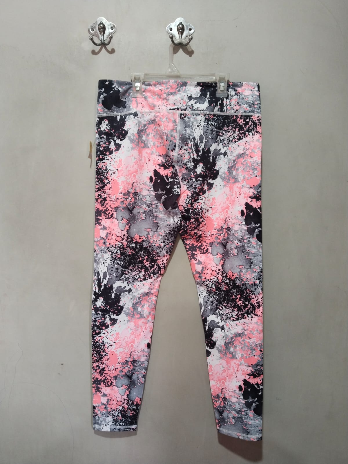 SPRING SEASON|XL|WAIST 34|White Gray & Pink Splatter Ankle Leggings