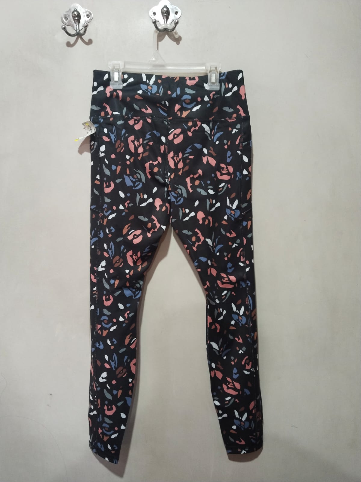 AVIA|M|WAIST 28|Women's Print Active Leggings - Floral Cut Print