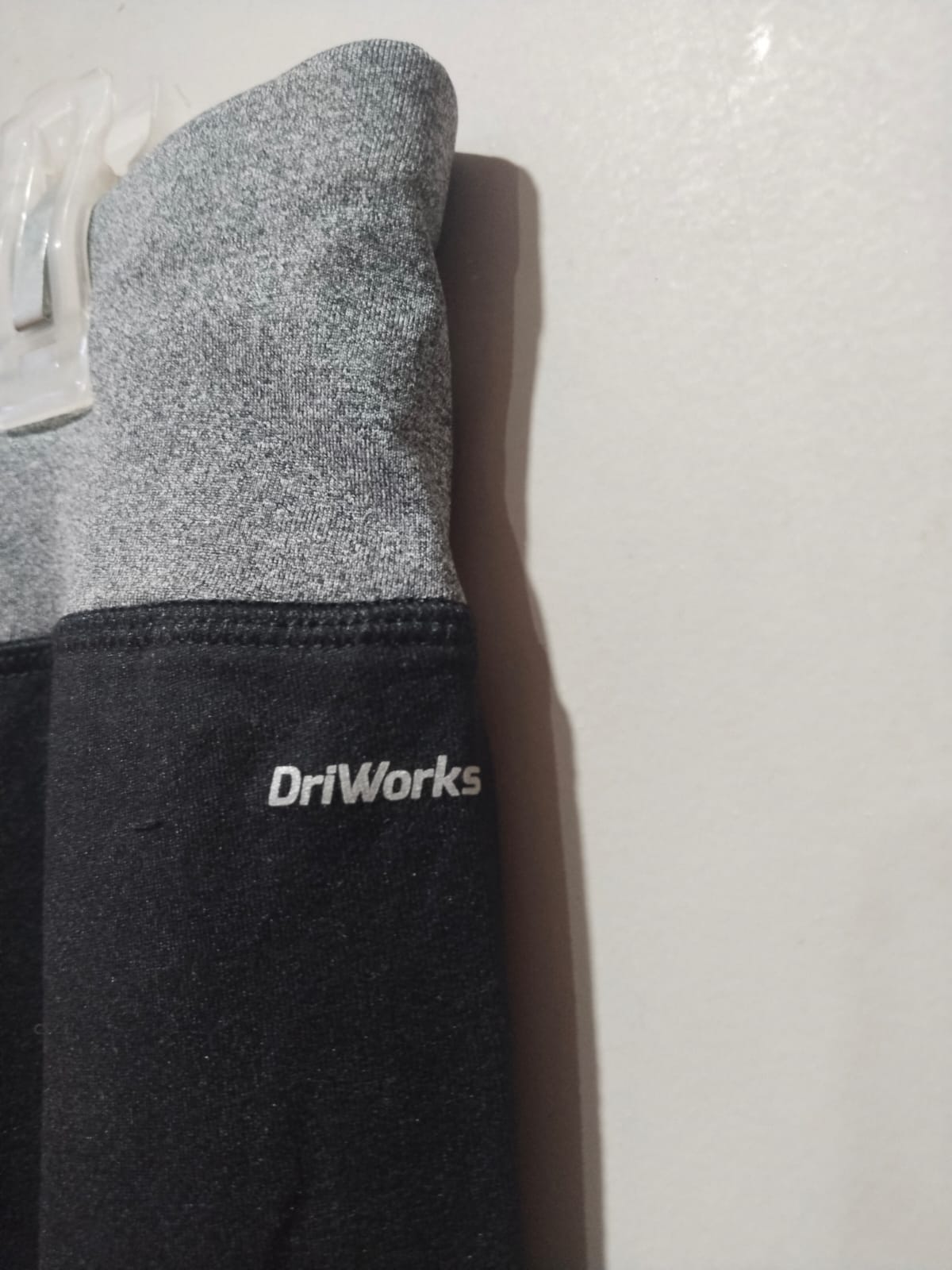 ATHLETIC WORKS|M|WAIST 32|Black & Grey High-Waisted Gym Leggings with Contrast Panels