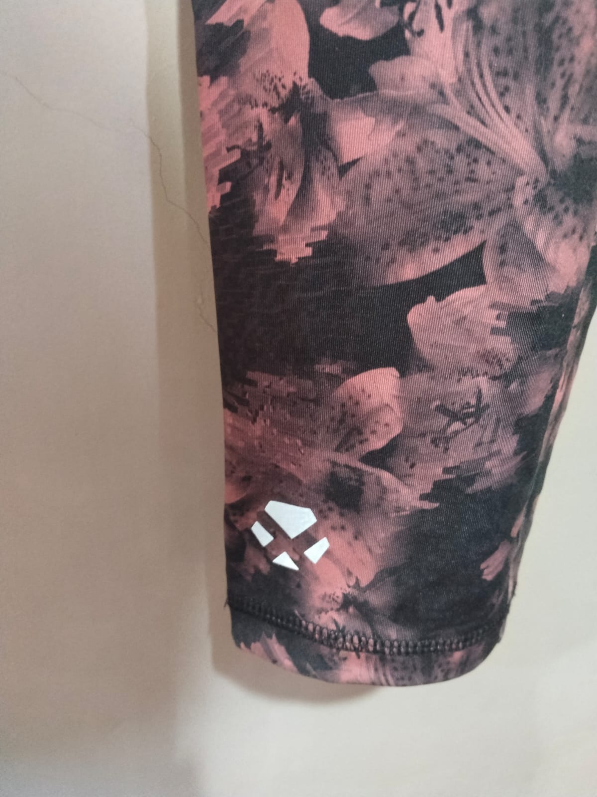 CRIVIT|S|WAIST 26|Black and Pink Floral Print High-Waisted Athletic Leggings