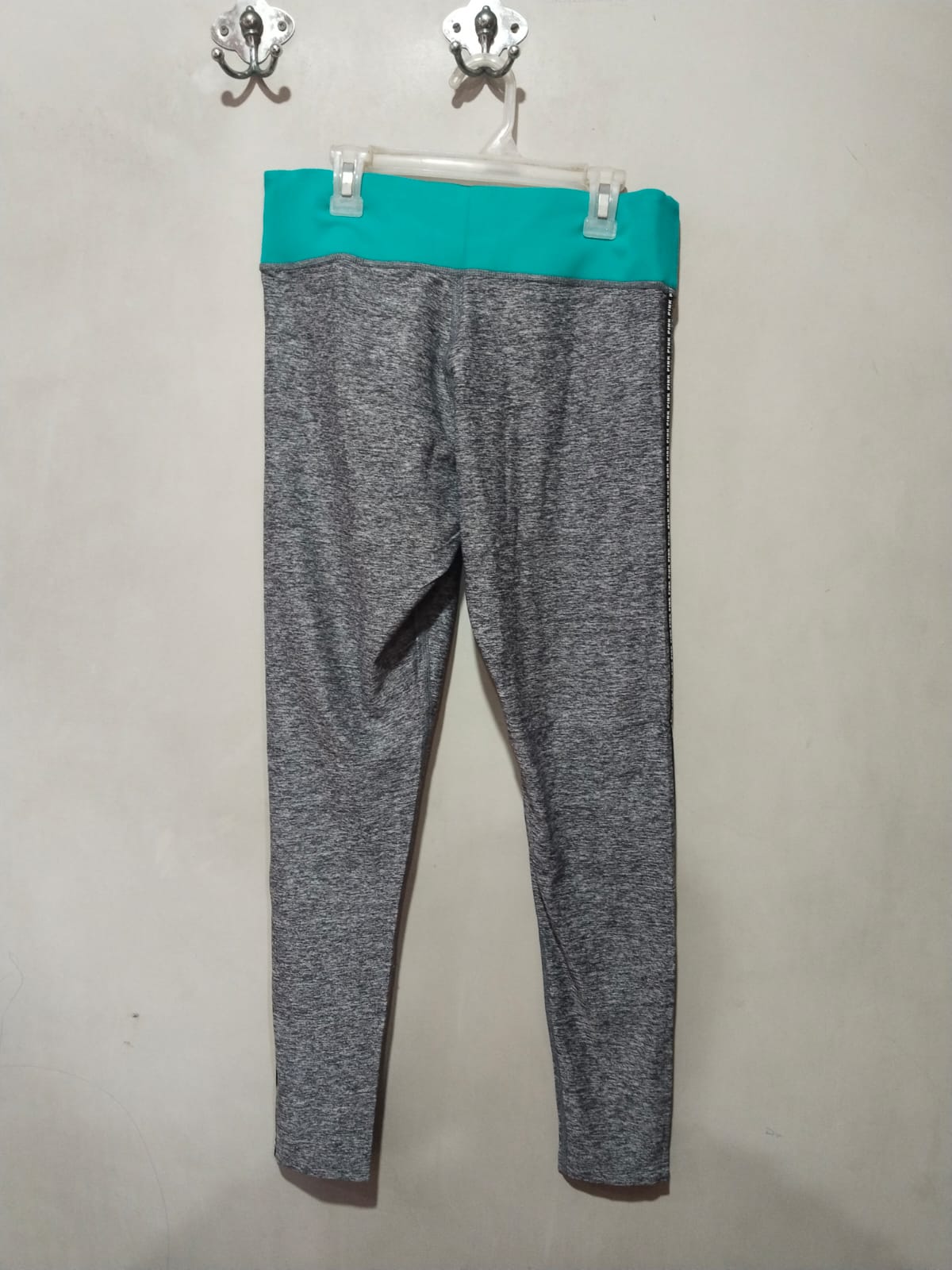 PINK VICTORIA'S SECRET|M|WAIST 30|Heathered Gray Side Stripe Ultimate Yoga Tight Leggings