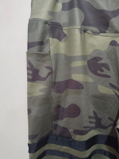 Bombshell|XXL|WAIST 30| Sportswear Camo Pocket Thigh High Legging