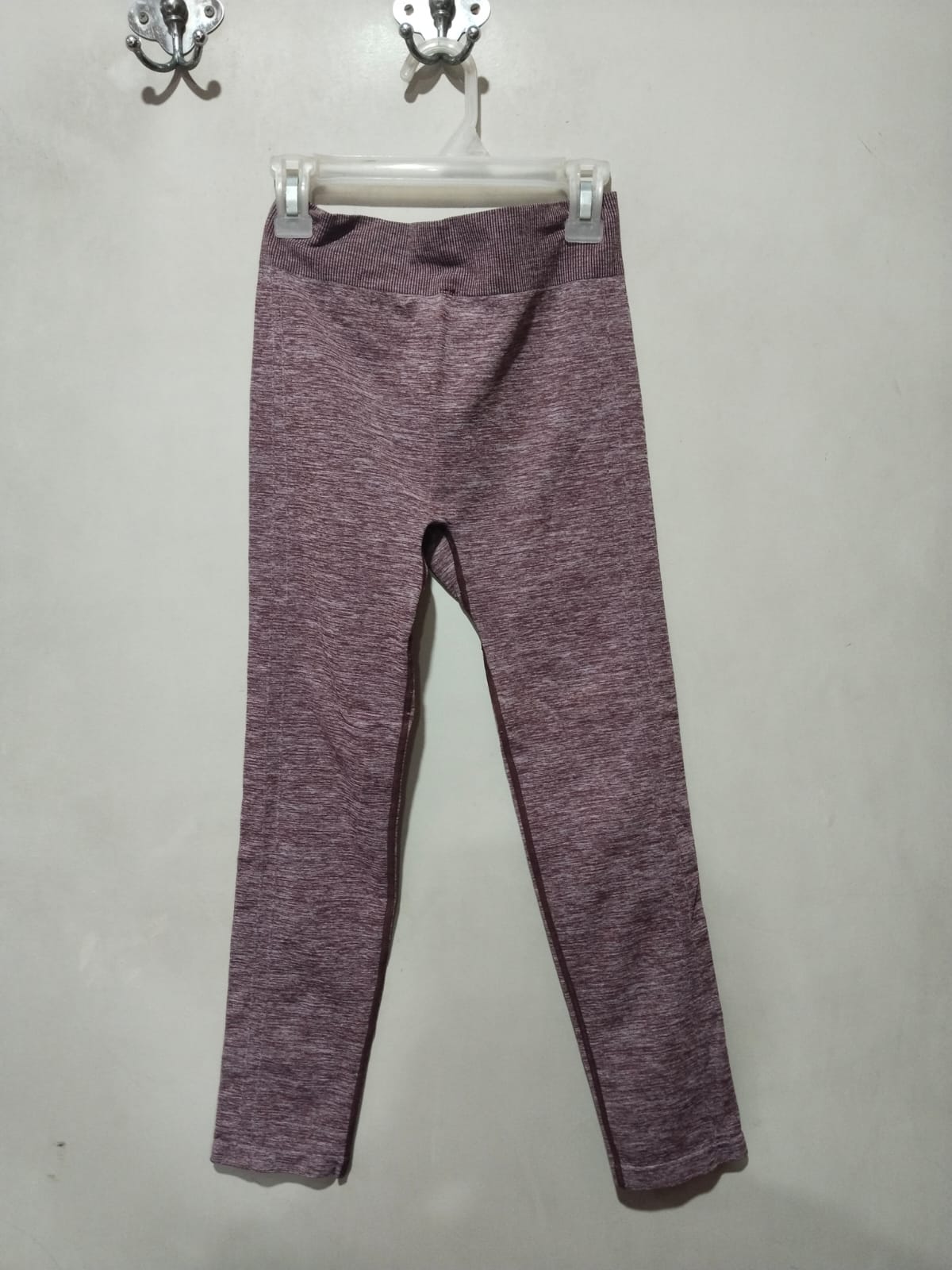 VALLEY GIRL|M|WAIST 24|Purple Seamless Knit Leggings