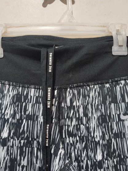 NIKE DRIFIT|S|WAIST 26|Nike Dri-FIT Power Running Crops