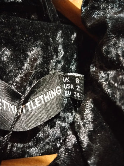 PRETTY LITTLE THING|XS/S|BUST 22|BLACK VELVET CRUSHED MAXI PUFFER COAT