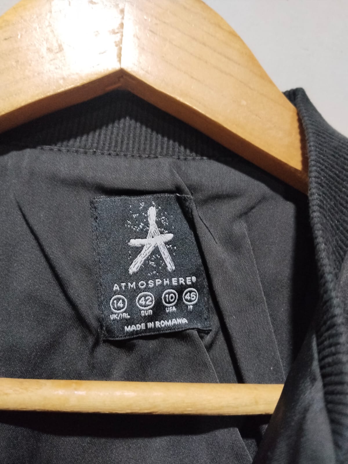 ATMOSPHERE|L|BUST 21|OVERSIZED BLACK BOMBER JACKET