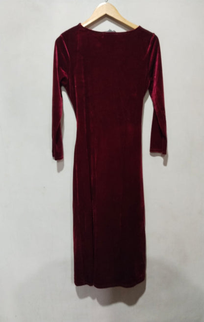 PEACOCKS|M|BUST 18|C4|BURGUNDY VELVET RUCHED MIDI DRESS