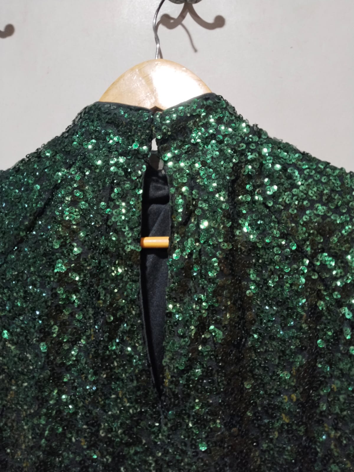H&M|XS/S|BUST 20|GREEN SEQUIN MOCK NECK MINI DRESS