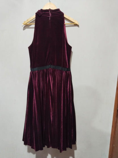 DRESSING PAULA| M/L|BUST 17.5| TED BAKER CORNELA PLEATED VELVET MIDI DRESS