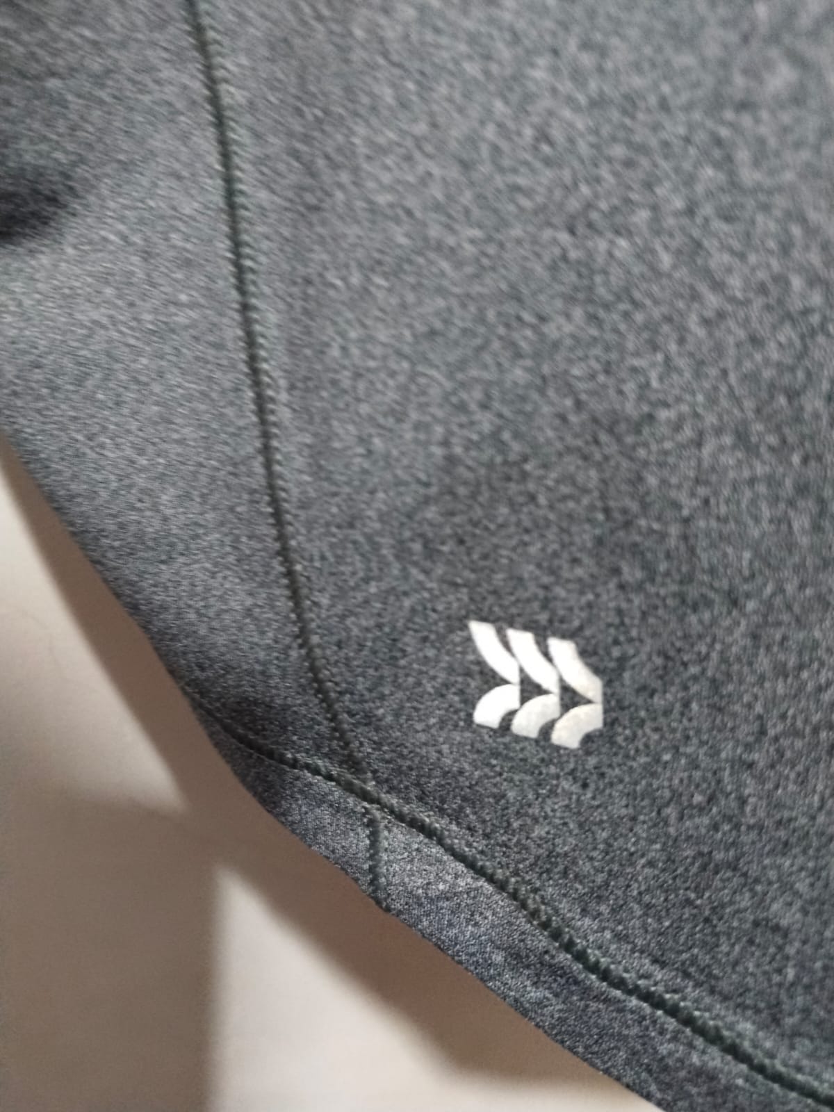 ALL IN MOTION|L|BUST 21.5|DARK GRAY ATHLETIC T-SHIRT