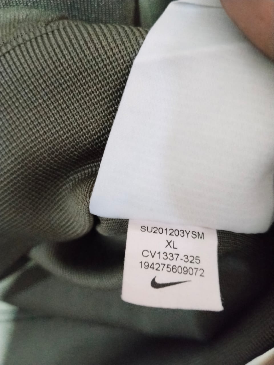 NIKE |XL|BUST 20|BLACK NIKE TAPE LOGO HOODIE