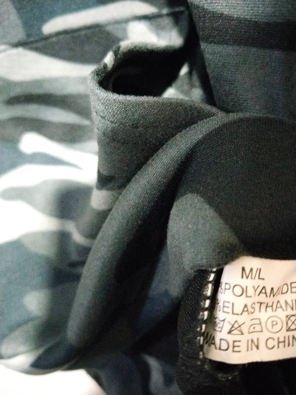 Grey Camouflage Zip-Up Hoodie|M/L|BUST 20