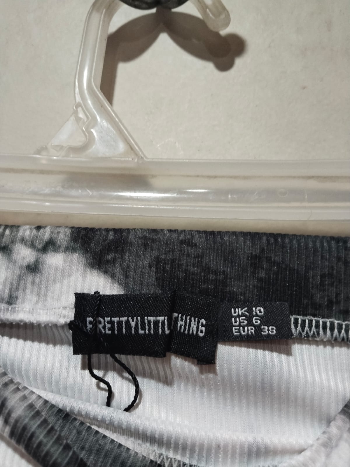 PRETTY LITTLE THINGS|S/M|Black and White Tie-Dye Skirt Set