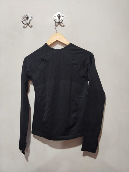 H&M SPORTS|M|BUST 16|Black Long-Sleeved Athletic Shirt