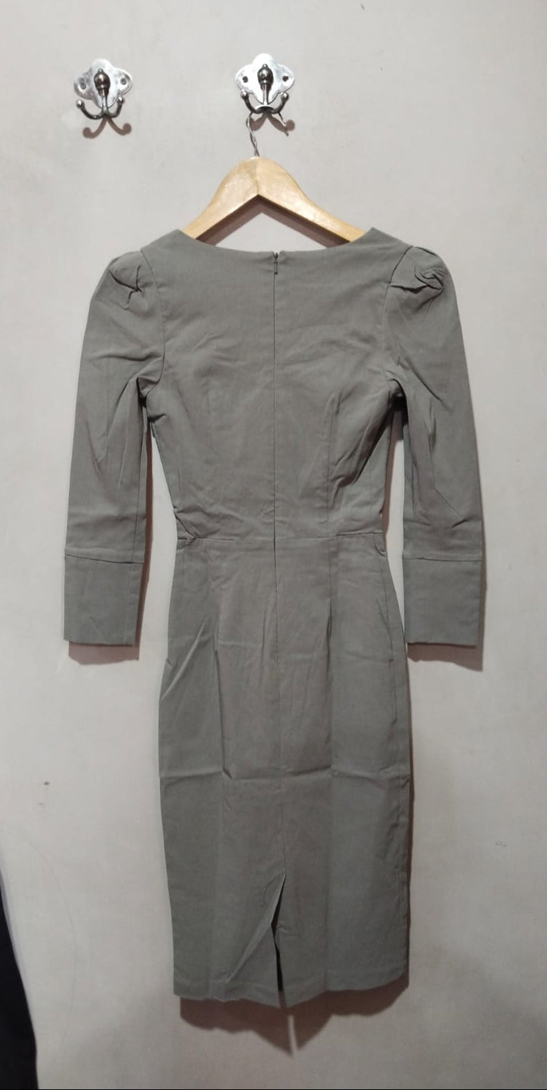 DIVA|S|BUST 13|AURELIA 3/4 SLEEVE LENGTH PENCIL DRESS