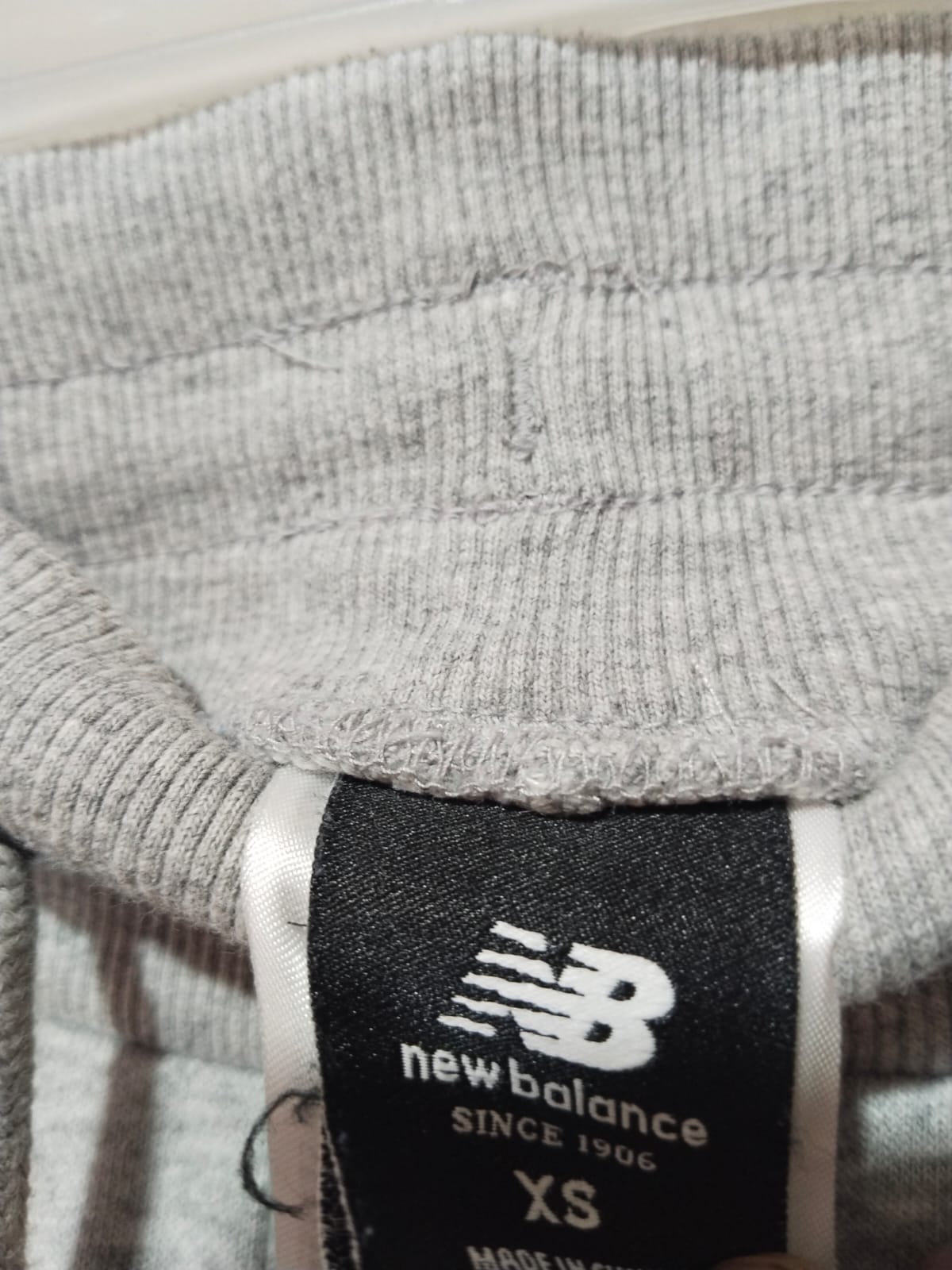 NEW BALANCE|XS|WAIST 26|ATHLETICS ARCHIVE LOGO PRINT JOGGERS