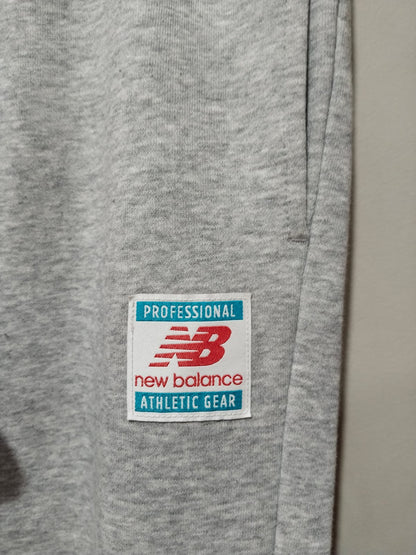 NEW BALANCE|XS|WAIST 26|ATHLETICS ARCHIVE LOGO PRINT JOGGERS