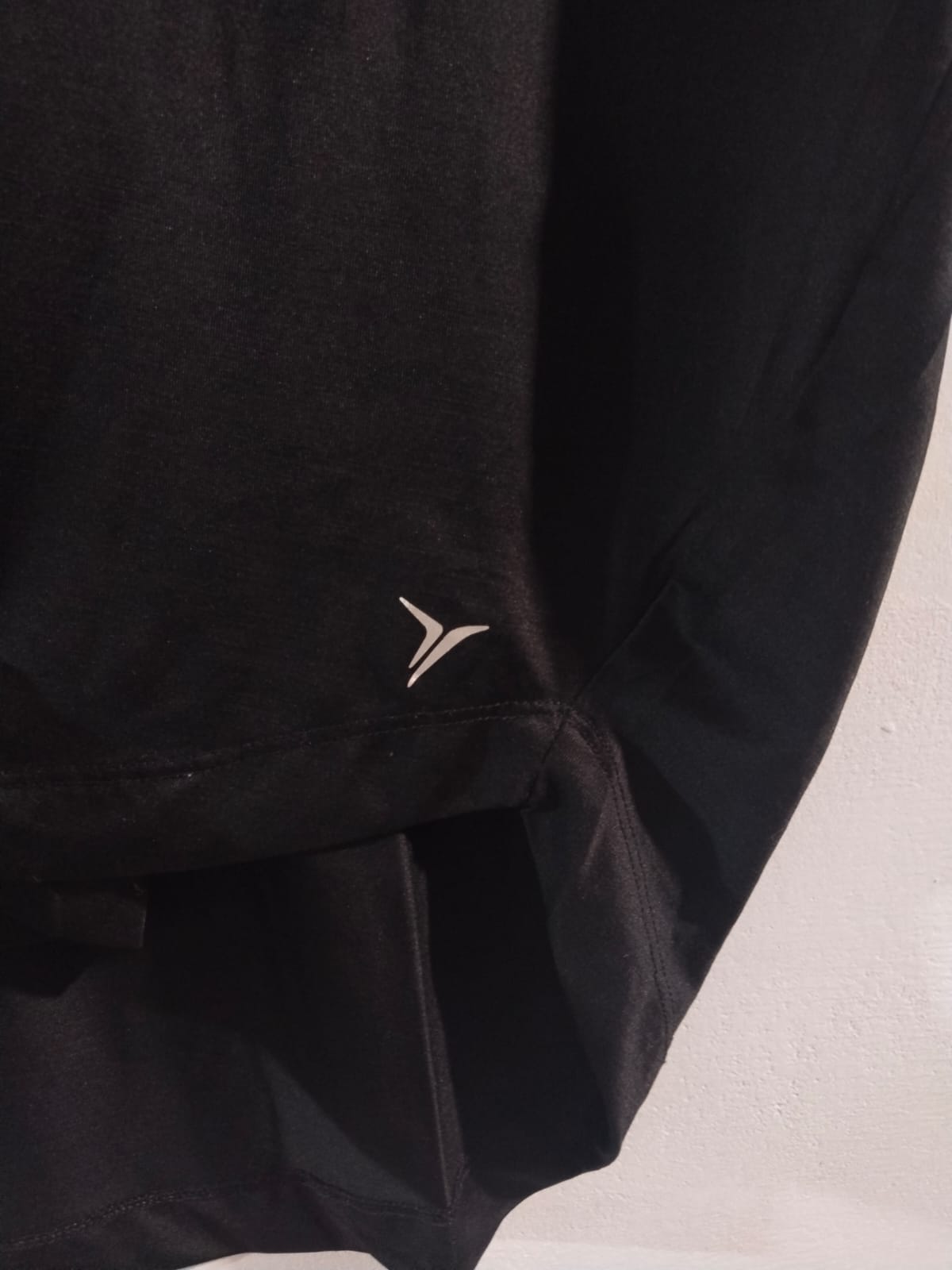 BLACK LOOSE FIT ACTIVEWEAR TOP |M|BUST 24