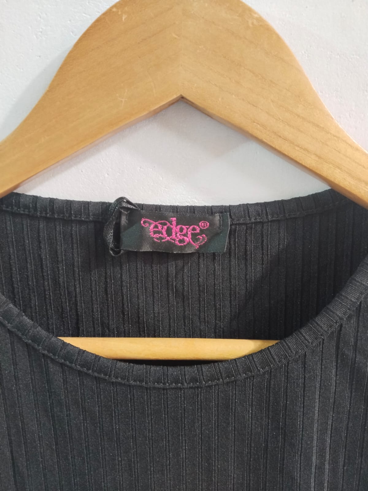 EDGE|S|BUST 14|BLACK RIBBED CROP TOP