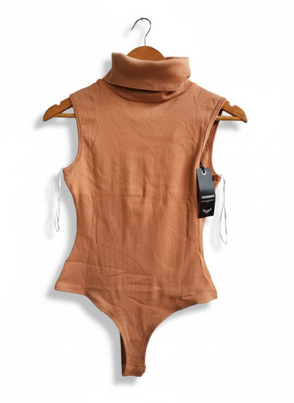 THREADABLE|M|BUST 15|BROWN RIBBED SLEEVELESS TURTLENECK BODYSUIT