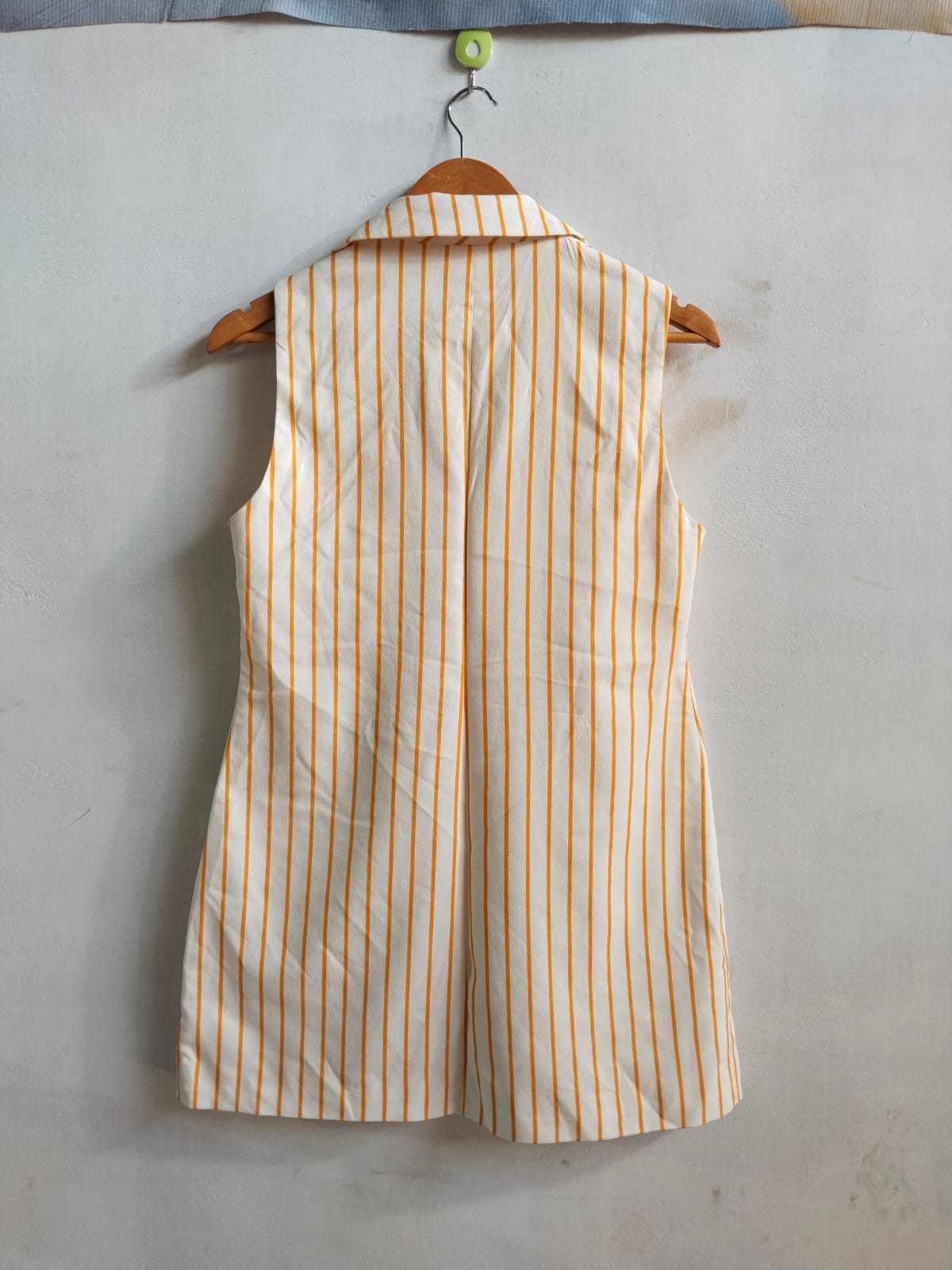 SELECT|XS/S|BUST 17|LONGLINE PINSTRIPED WAISTCOAT