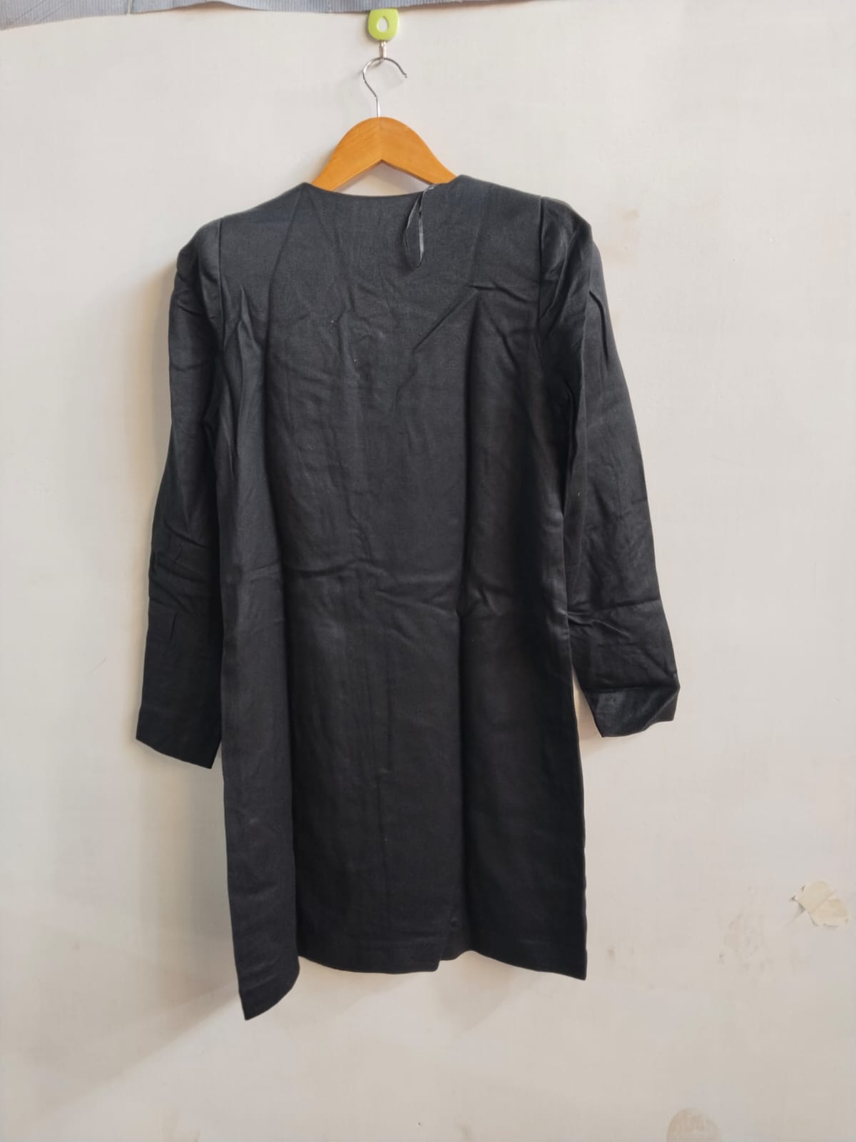 MASSIMO DUTTI|S|BUST 18|BLACK V-NECK LONG SLEEVE DRESS