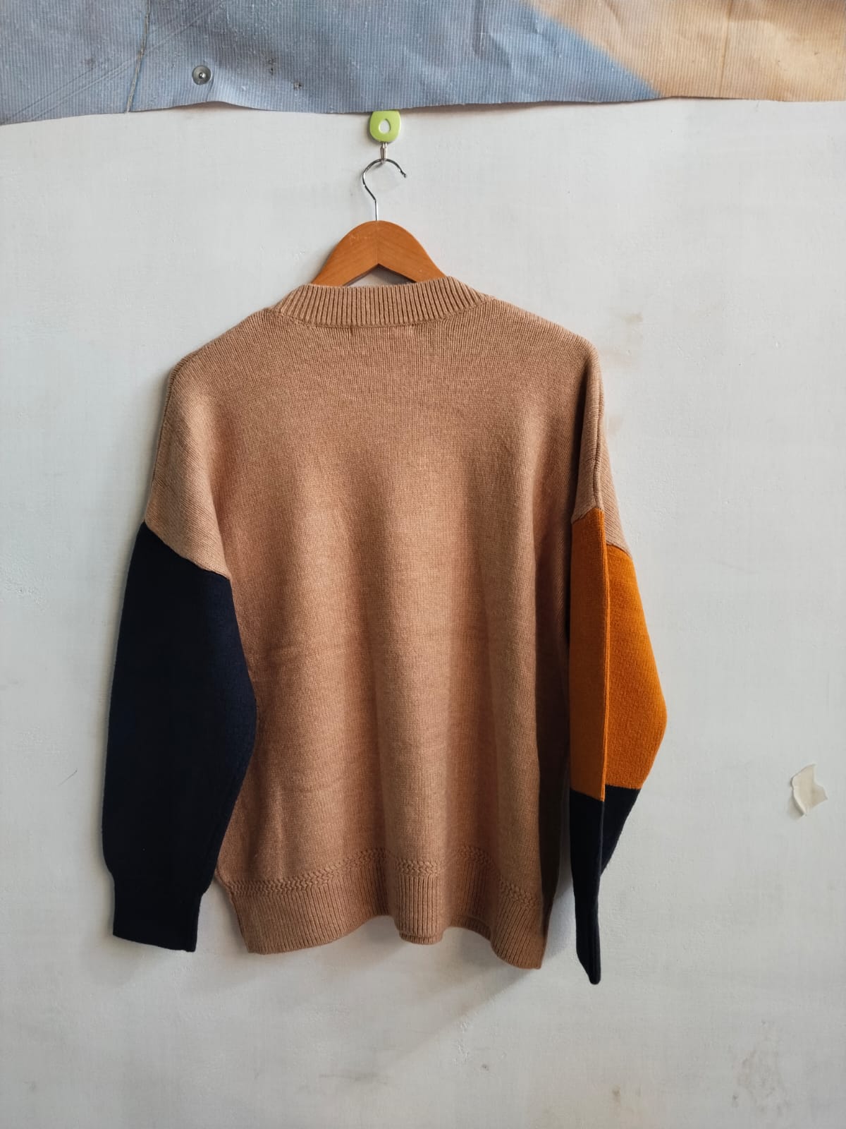 NEXT|L|BUST 25|POCKET PULLOVER SWEATER IN COLORBLOCK