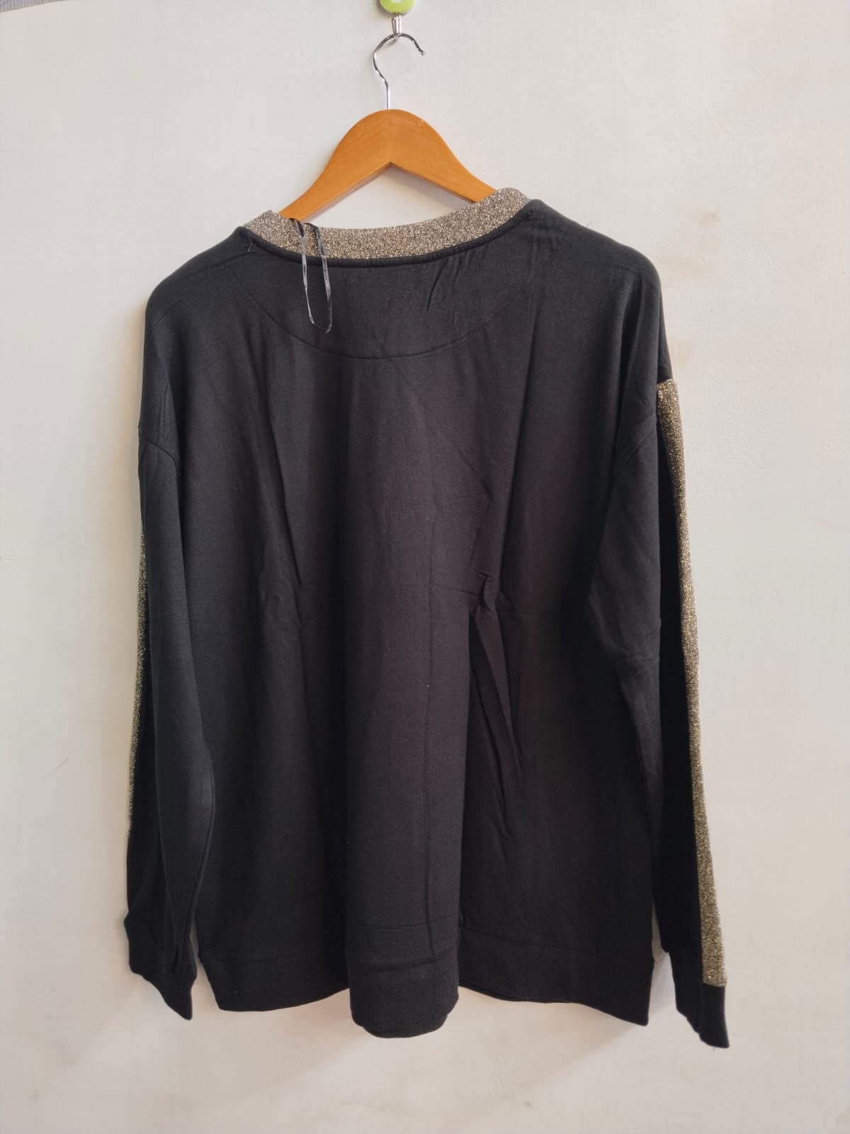 TU WOMAN|XL|BUST 24|BLACK LONG SLEEVE SWEATSHIRT WITH METALLIC TRIM