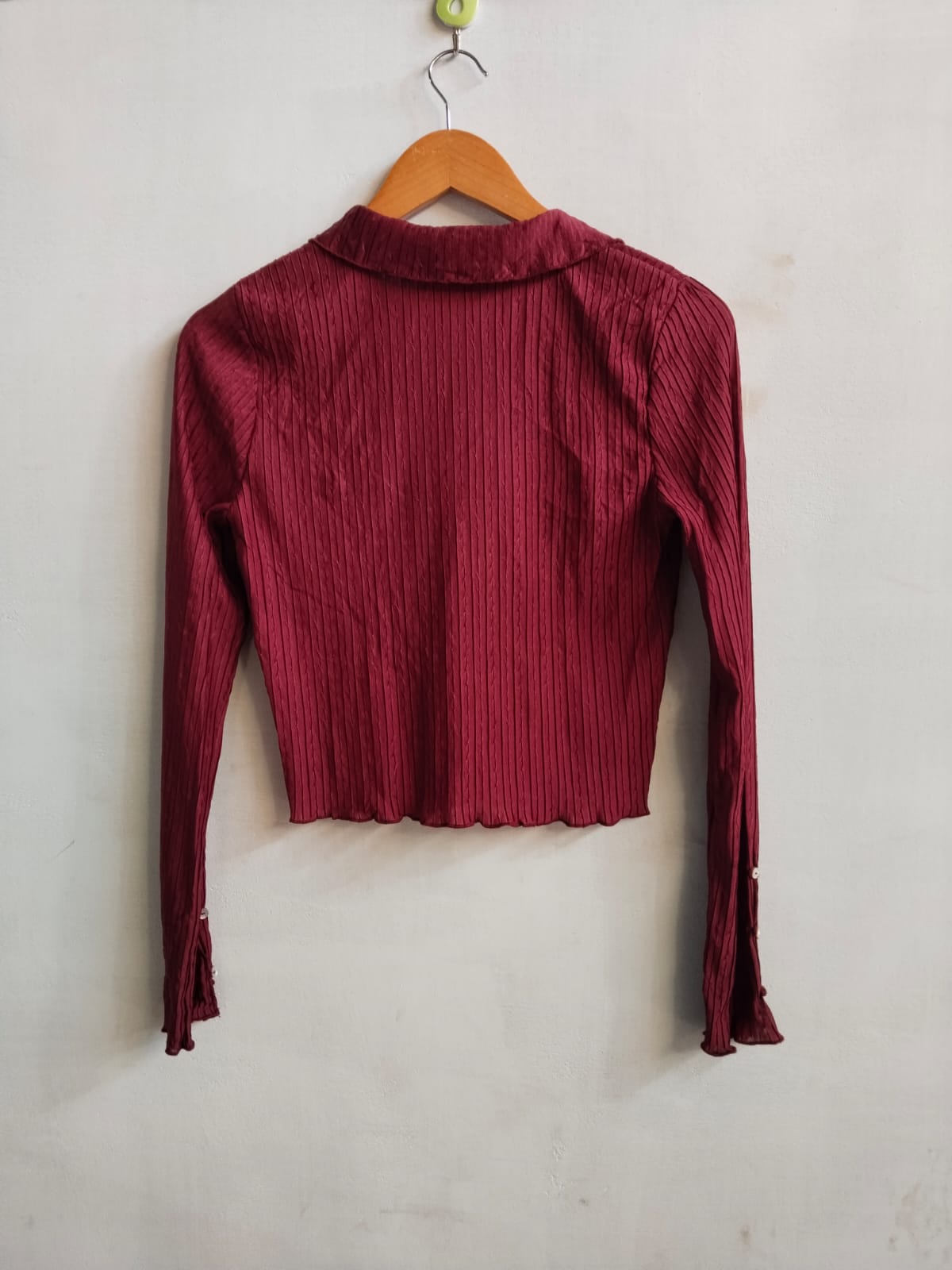 ZARA|M|BUST 16|BURGUNDY RIBBED BUTTON-FRONT CROP CARDIGAN TOP