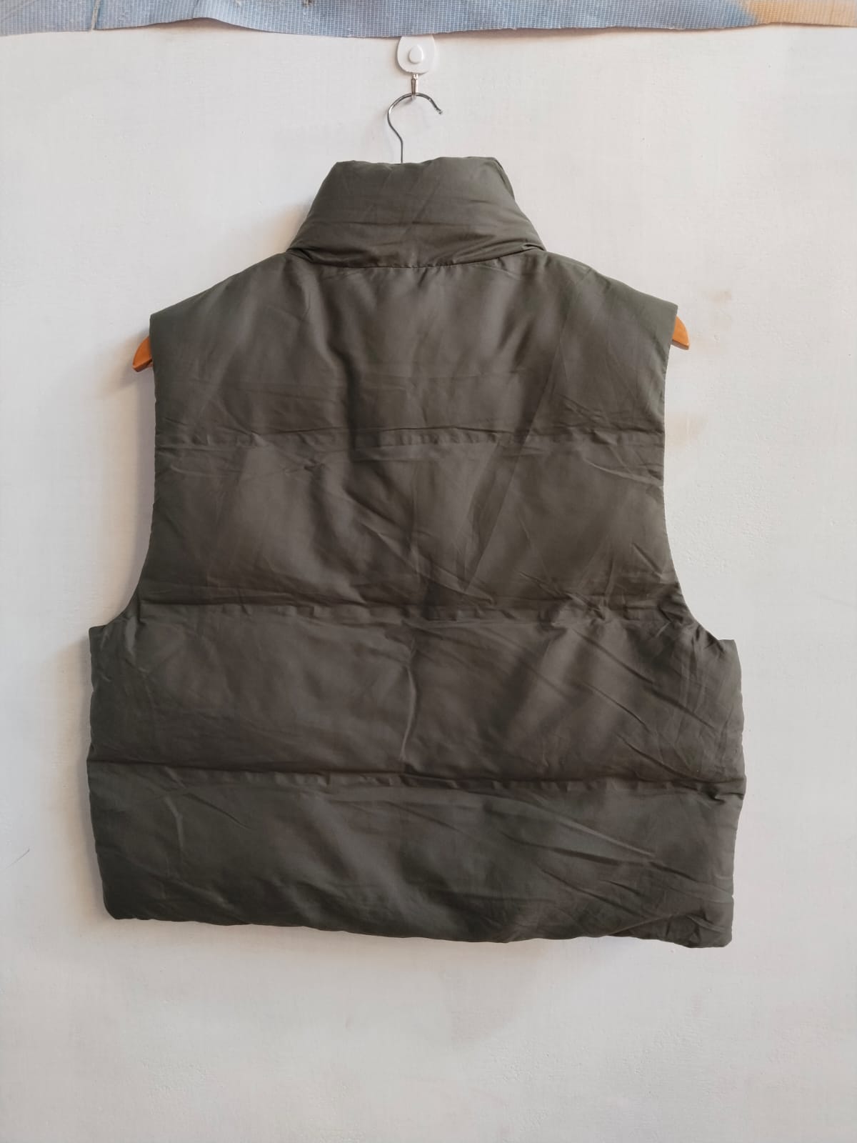 PRIMARK|S|BUST 21|DARK GREEN OLIVE PUFFER VEST