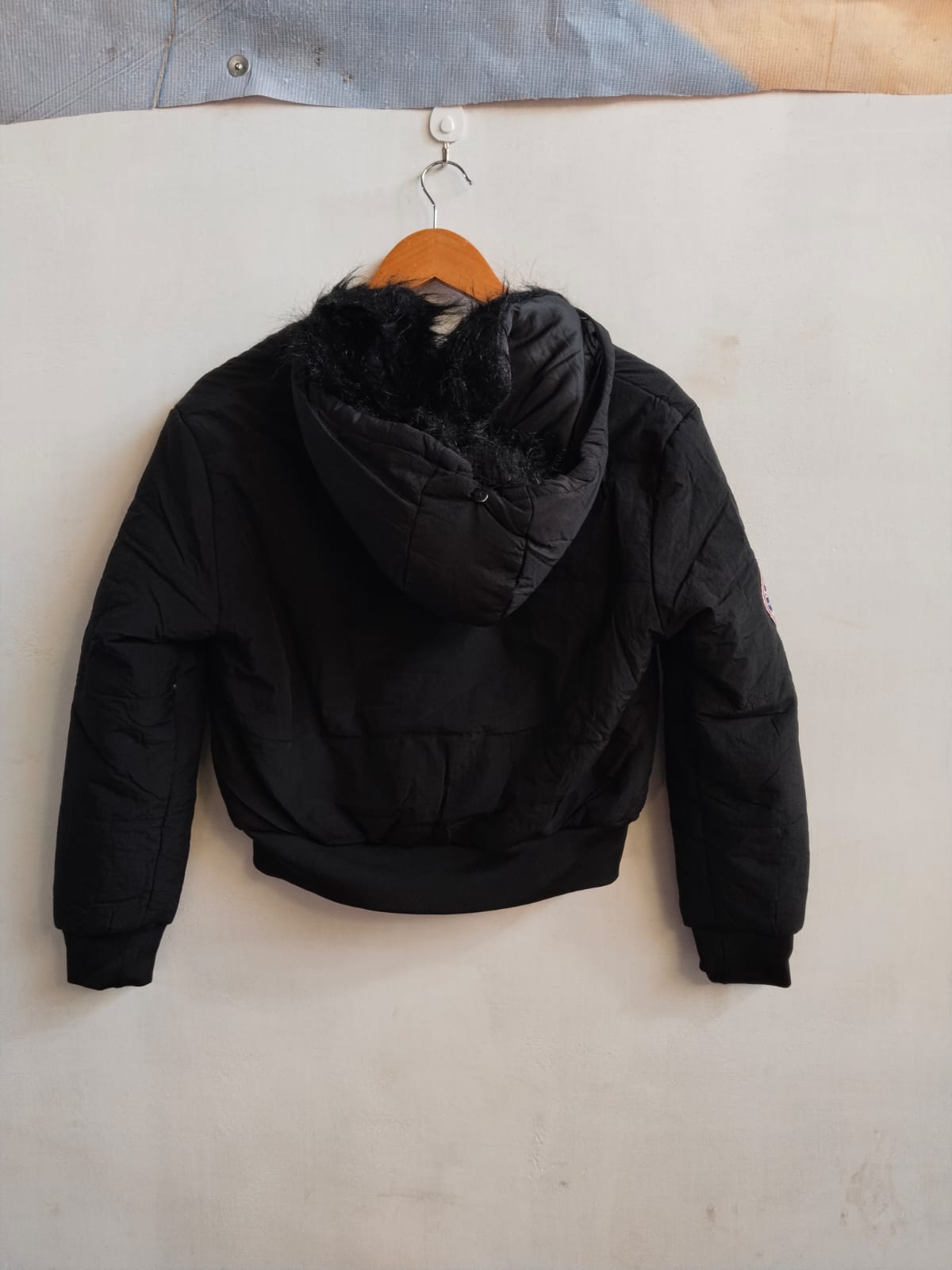 BOOHOO|S|BUST 19|Petite Luxe Faux Fur Hood Sporty Cropped Coat