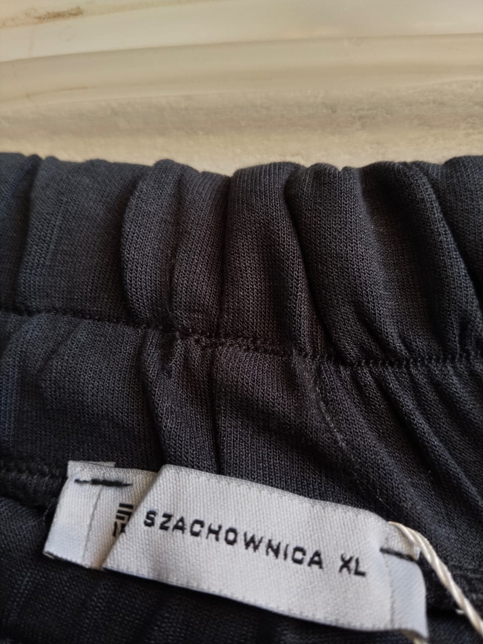 SZACHOWNIDA|L|WAIST 28| BLACK SIDE-STRIPE TROUSERS