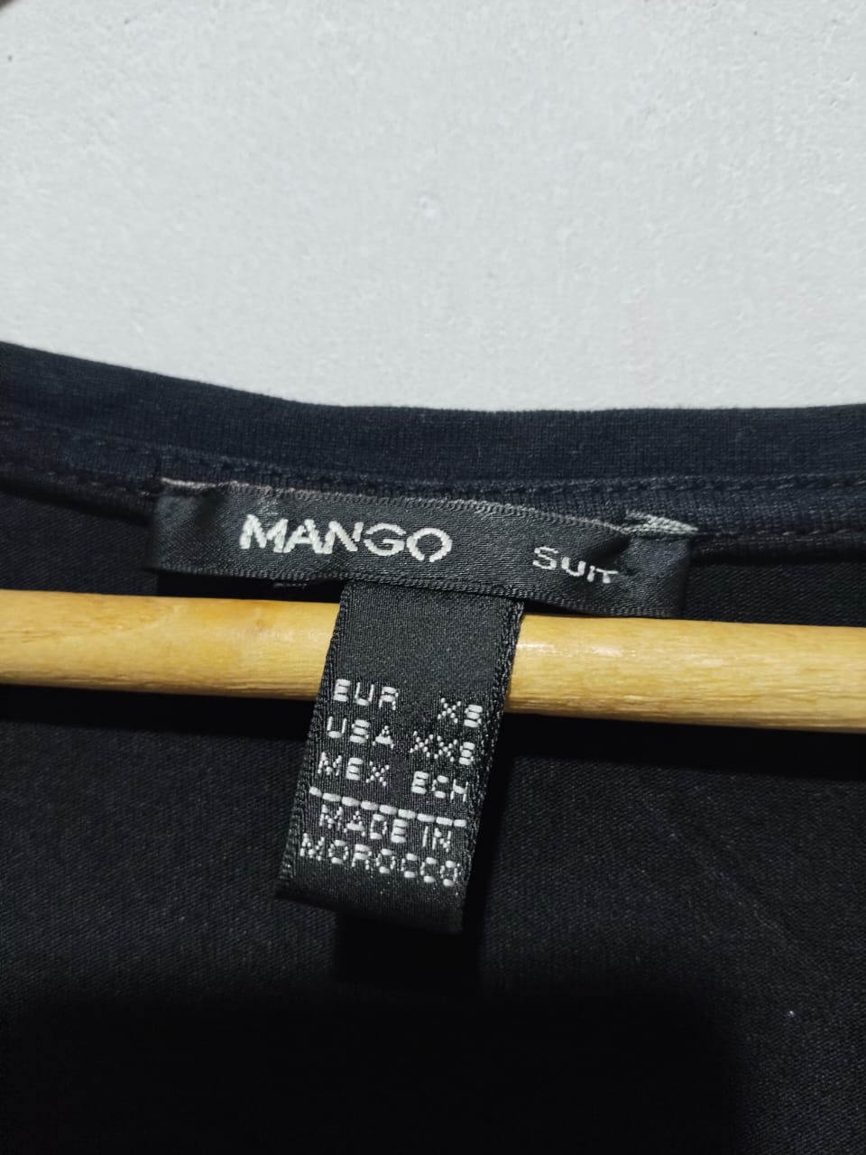 MANGO|XS|BUST 13|BLACK SLEEVELESS PLEATED MAXI DRESS WITH GOLD CHAIN POCKET ACCENTS