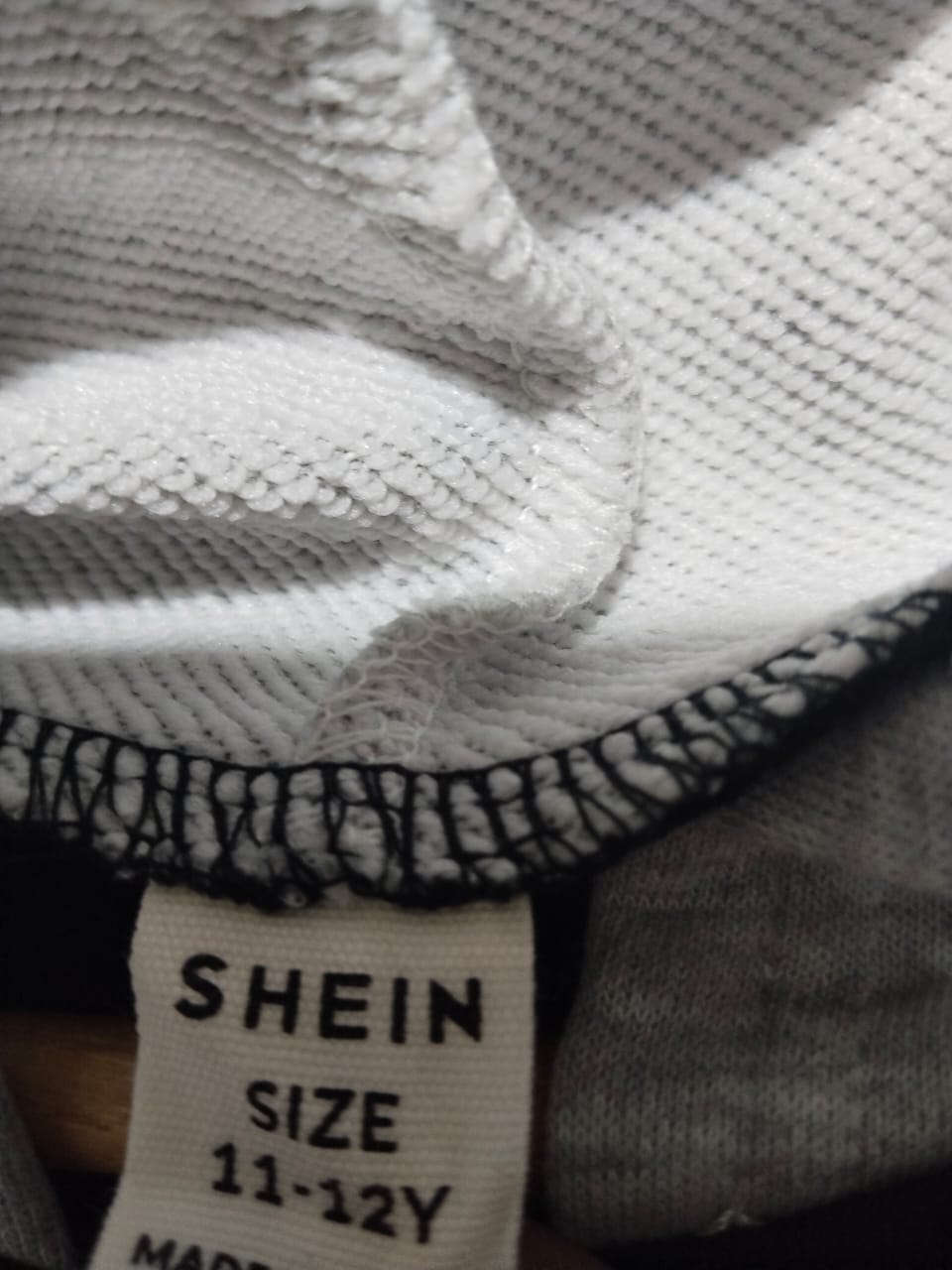 SHEIN|S|BUST 18| BLACK AND GREY TWO TONE ZIP UP DRAWSTRING HOODIE