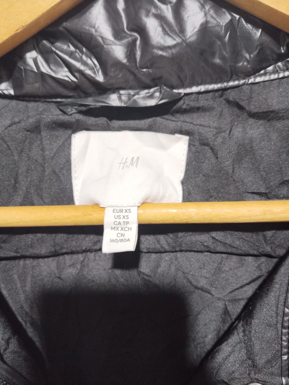 H&M|XS/S|BUST 20|STAND-UP COLLAR PUFFER GILET