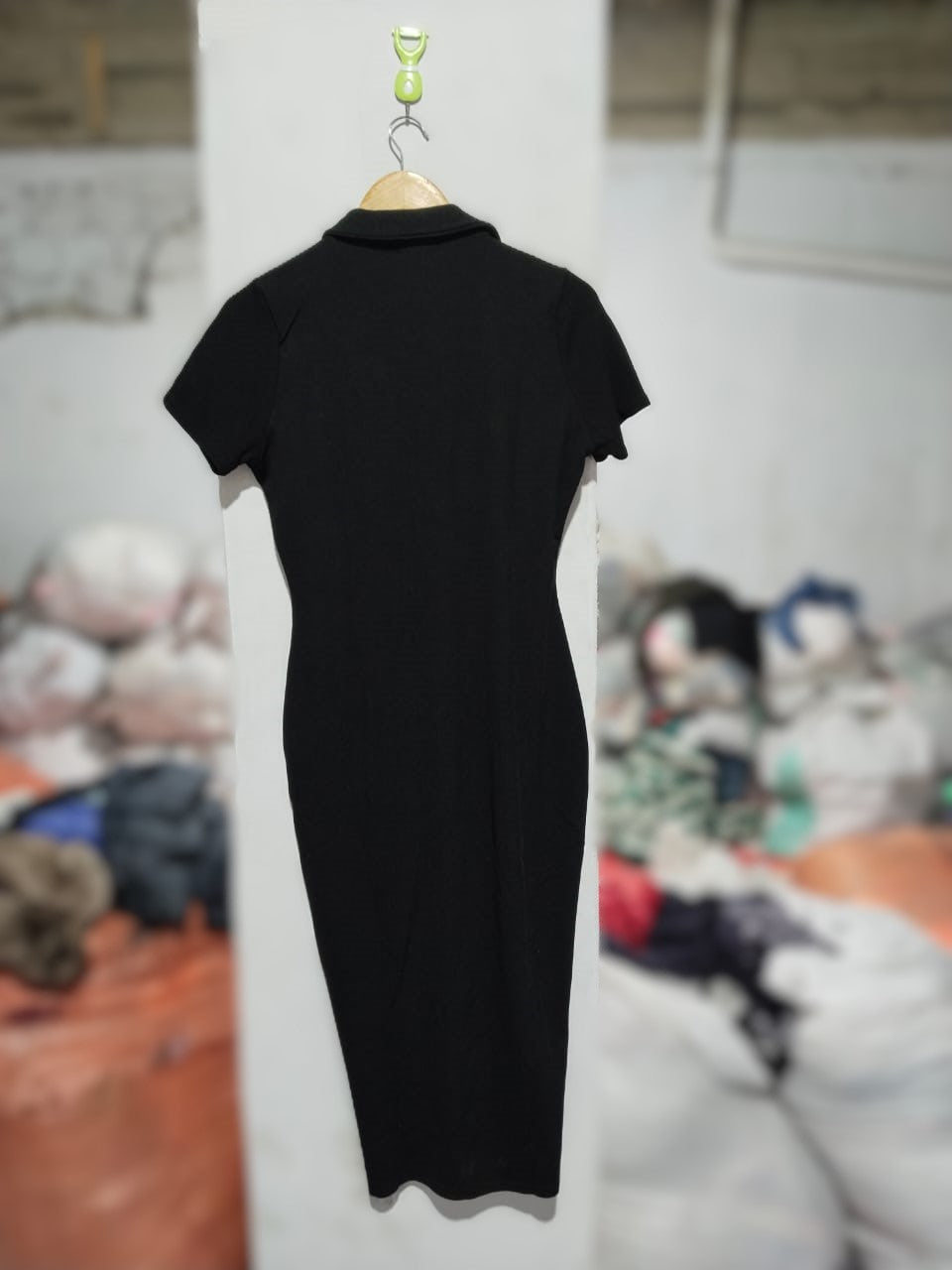 I SAW IT FIRST|L|BUST 18|Black, Short-Sleeved, Collared Midi Dress