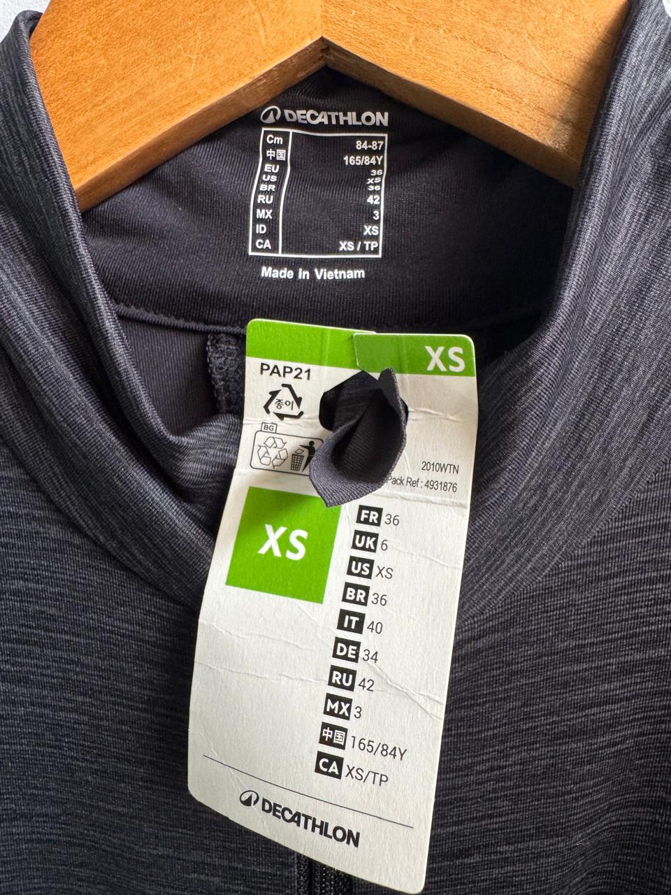 DECATHLON|XS|BUST 16| BLACK HEATHER QUARTER-ZIP PULLOVER