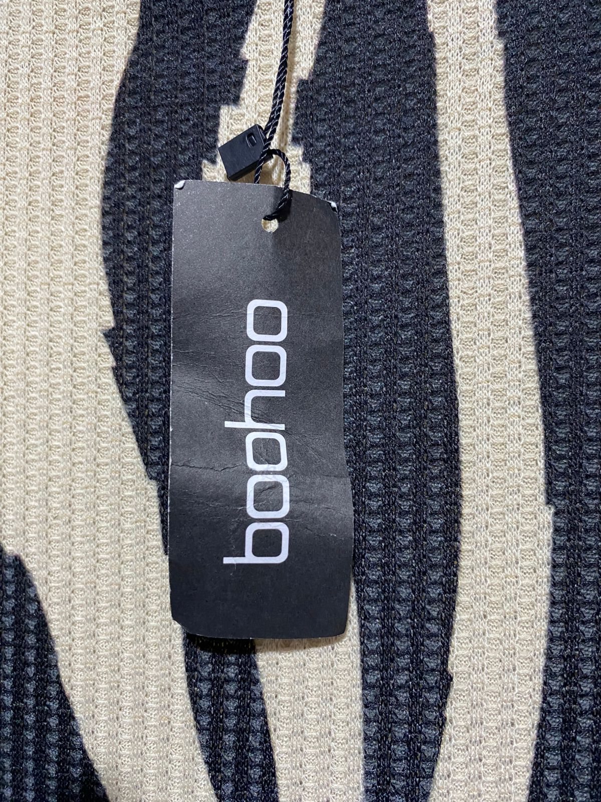 BOOHOO|L|BUST 17|Boohoo Printed Textured Flare Sleeve Maxi Dress