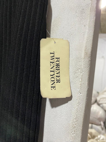 FOREVER 21|S|WAIST 26|Black Ribbed Midi Skirt