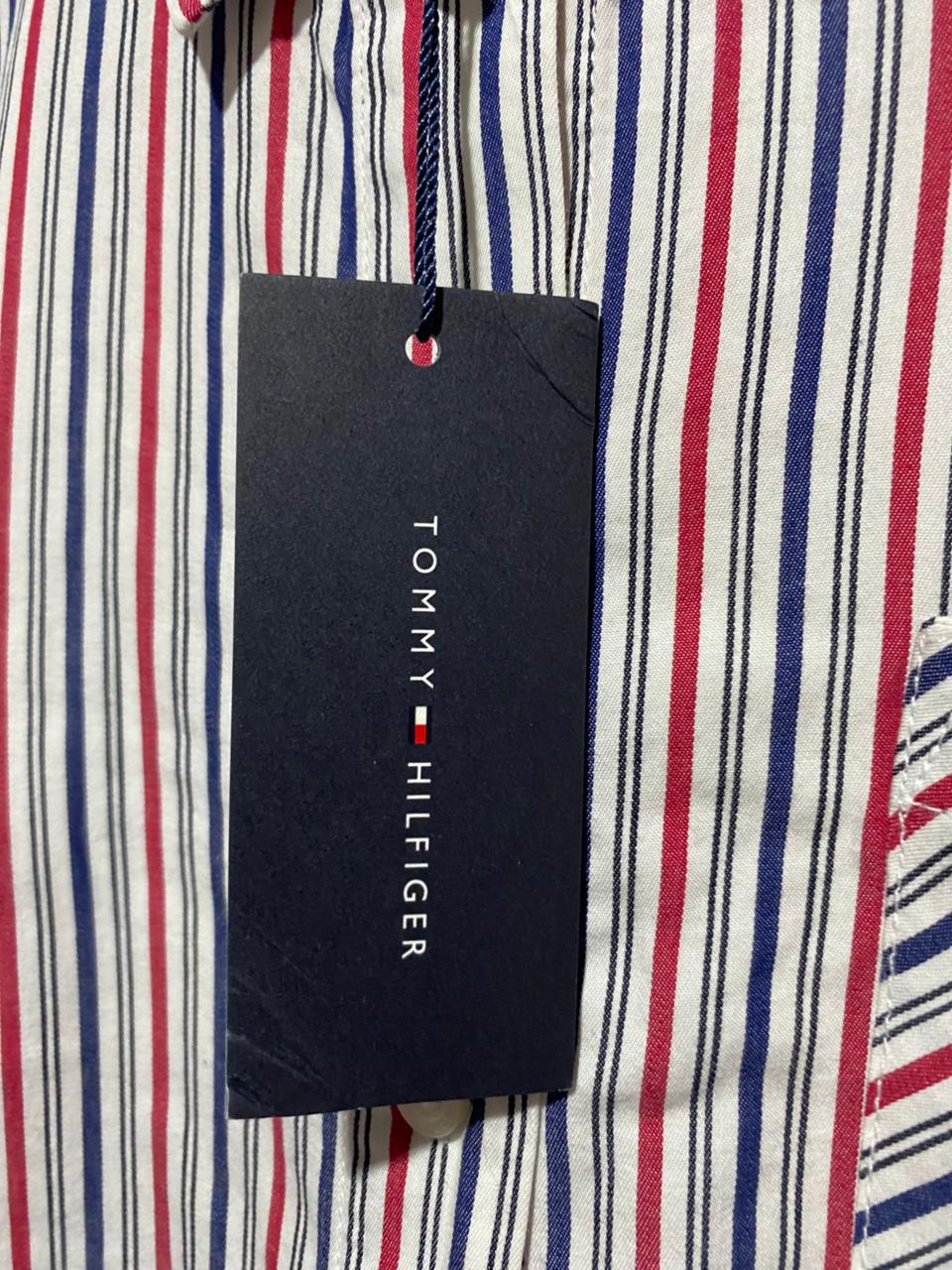 TOMMY HILFIGER| M | BUST 20| MULTI-COLOR VERTICAL STRIPED SHIRT