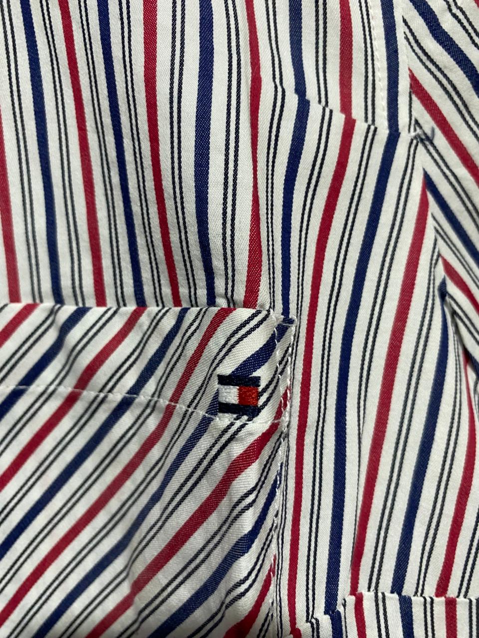 TOMMY HILFIGER| M | BUST 20| MULTI-COLOR VERTICAL STRIPED SHIRT